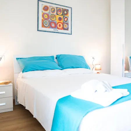 Lägenhet Casa Mara - Carbonia, Ac, Private Balcony & Full Kitchen *