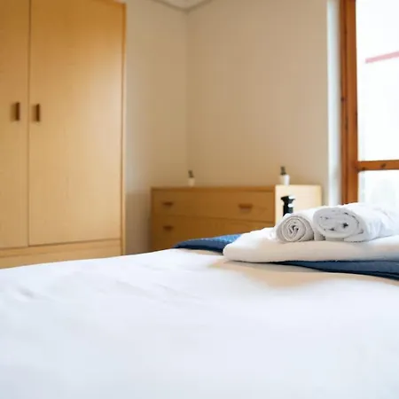 Casa Mara - Carbonia, Ac, Private Balcony & Full Kitchen Apartment