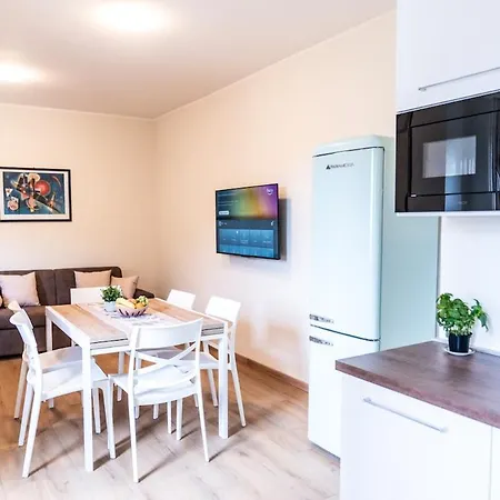 Lägenhet Casa Mara - Carbonia, Ac, Private Balcony & Full Kitchen *