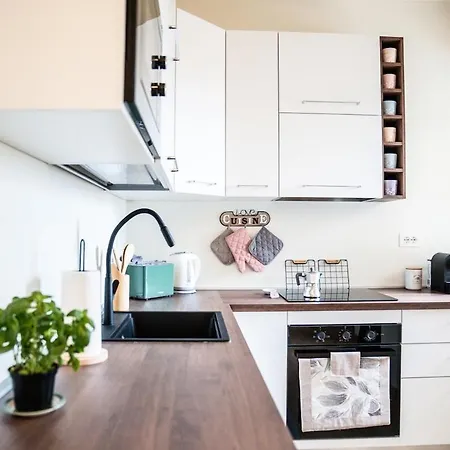 Casa Mara - Carbonia, Ac, Private Balcony & Full Kitchen Lägenhet