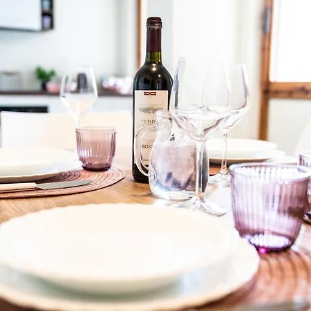 Casa Mara - Carbonia, Ac, Private Balcony & Full Kitchen